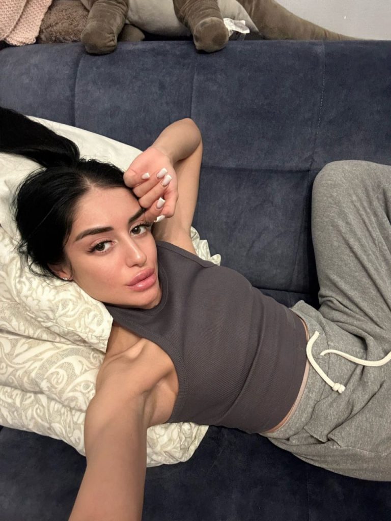 вип эскорт от  Эбби работает в Питере