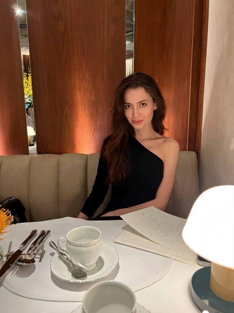 Лучшие эскорт услуги от Марта в Питере