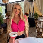 VIP эскорт от Валерия работает в Питере