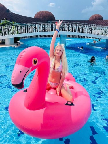 вип эскорт от  Вивьен Питер